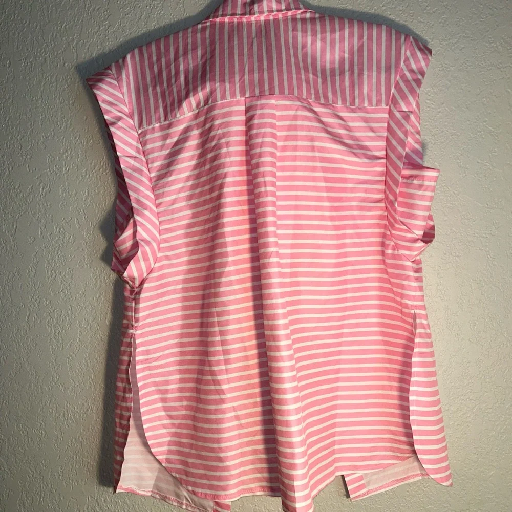 Pink and White Striped Pajama Top Sleeveless V-Neck 🩷 - Picture 4 of 4